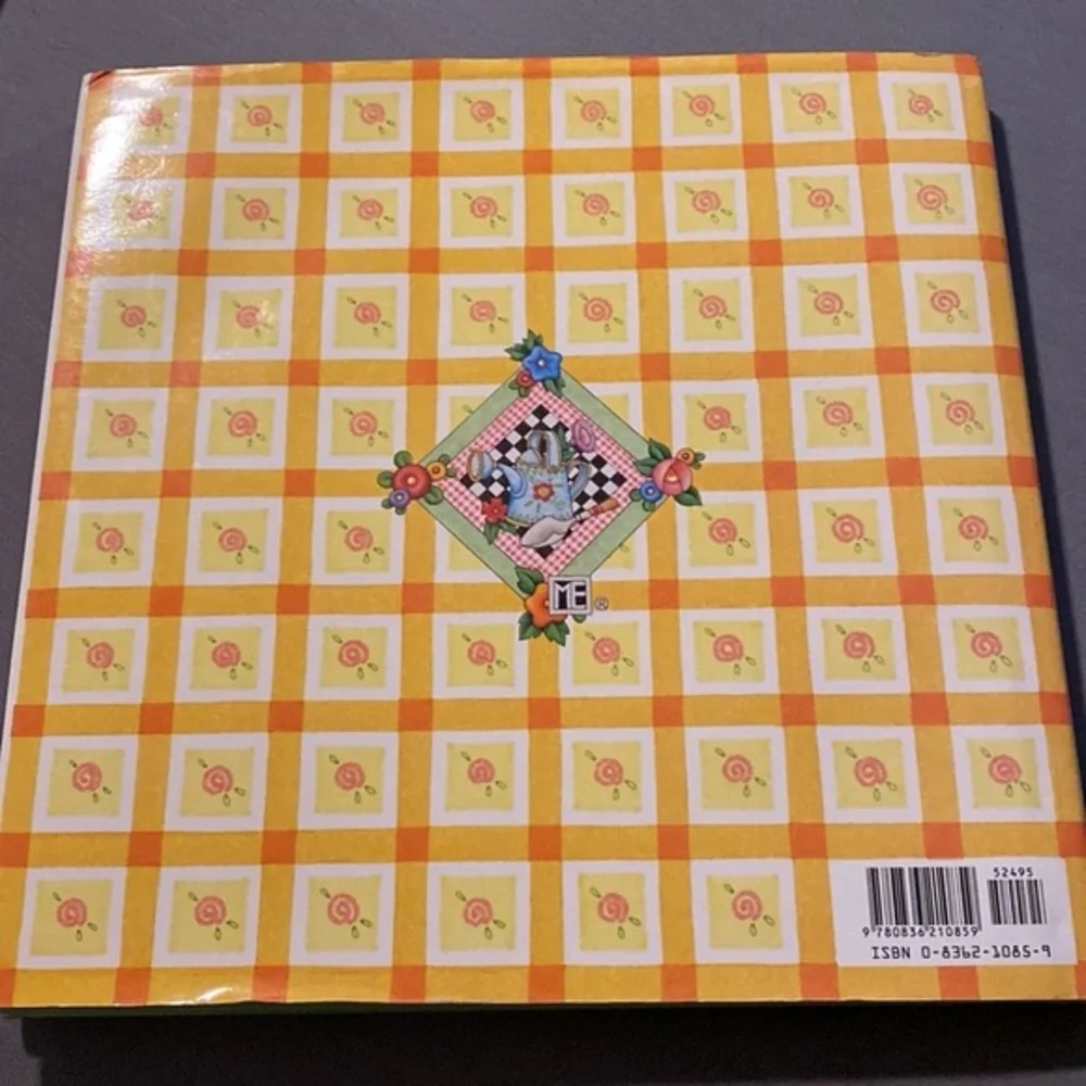 Mary Engelbreit Outdoor Companion & Spring Vintage Garden Craft Books Lot